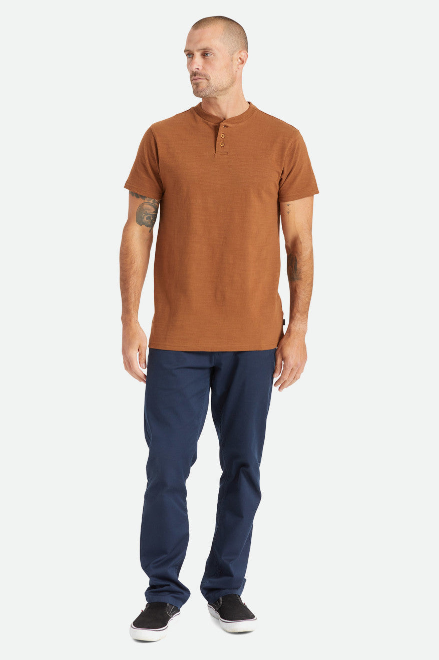 Brixton Basic Slub S/S Henley Férfi Felsők Barna | TZCY-94206