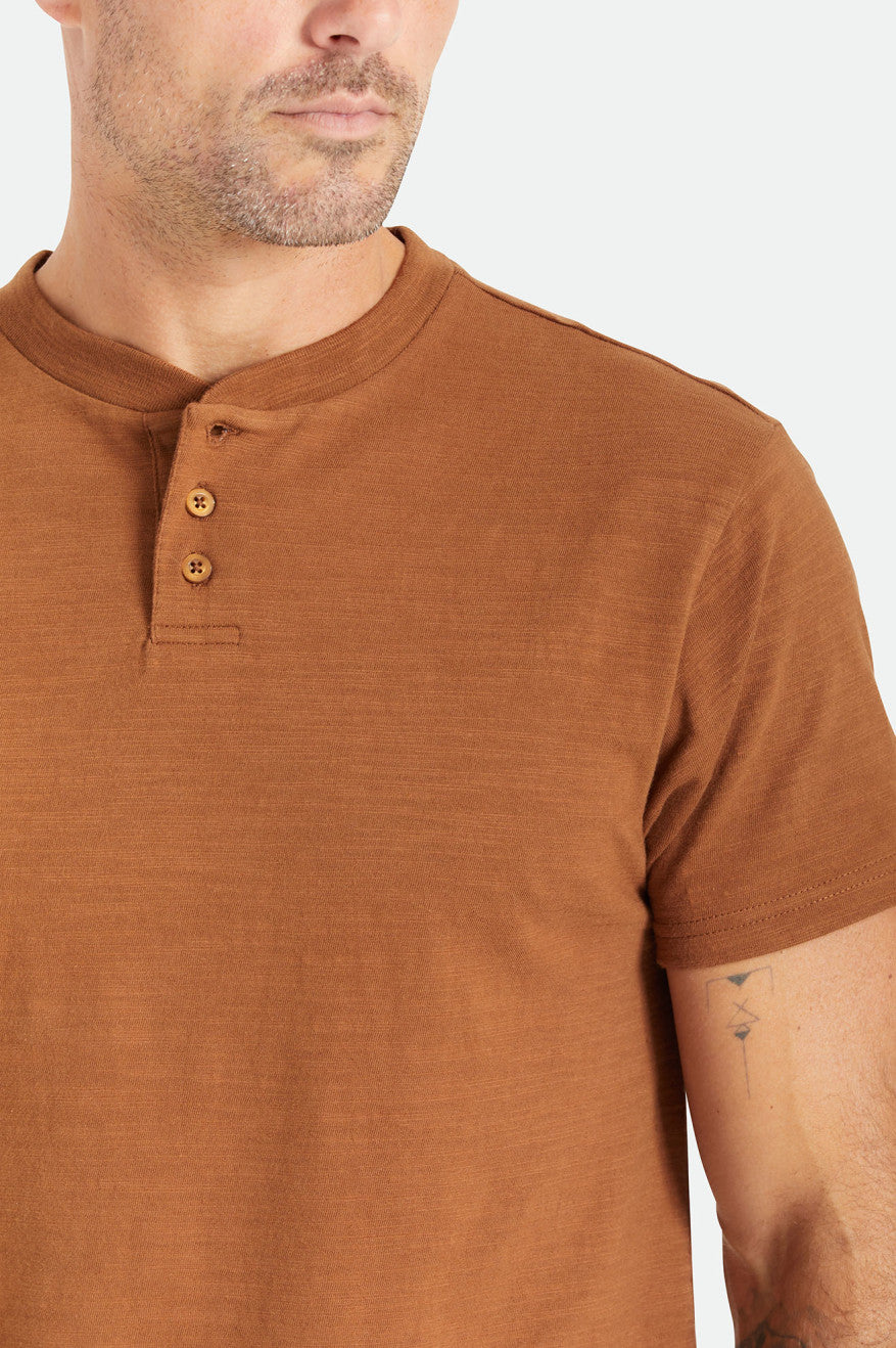 Brixton Basic Slub S/S Henley Férfi Felsők Barna | TZCY-94206